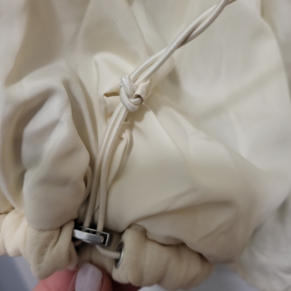 BLANK NYC  Women's Jacket Medium Cream Quilted Embroidery Floral NWT - Picture 7 of 13